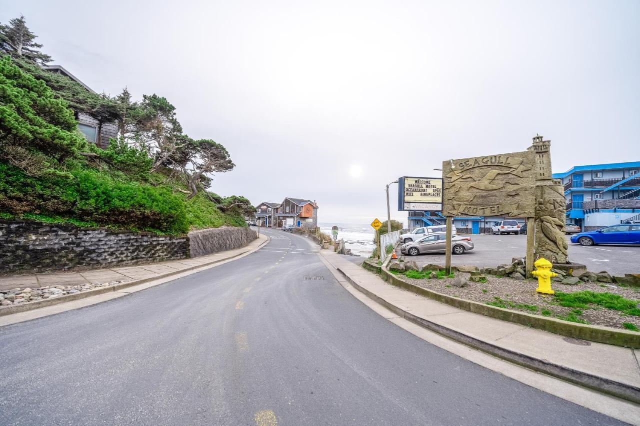 Oceanfront Contemporary Apartment Lincoln City Bagian luar foto